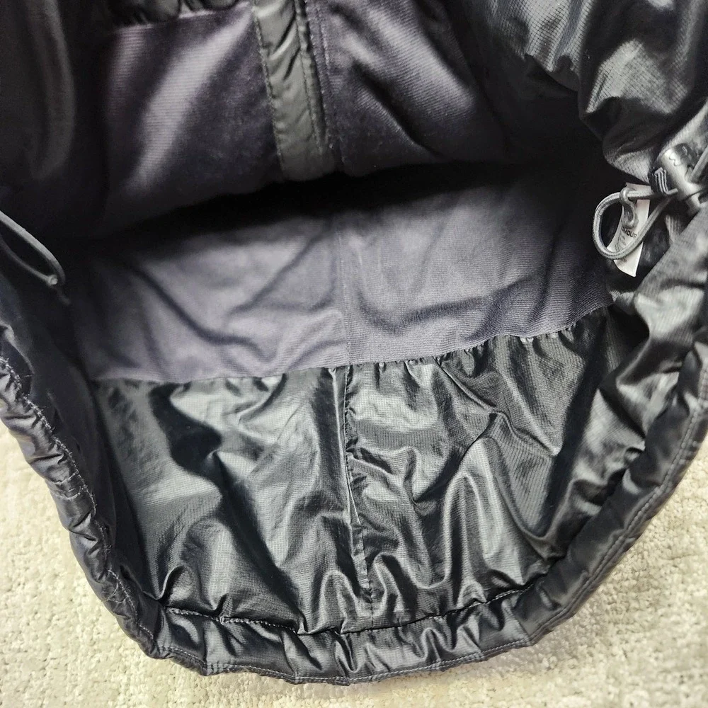 Under‎ Armour Puffer Vest Women Medium Black Quilted Full Zip Water Resistant